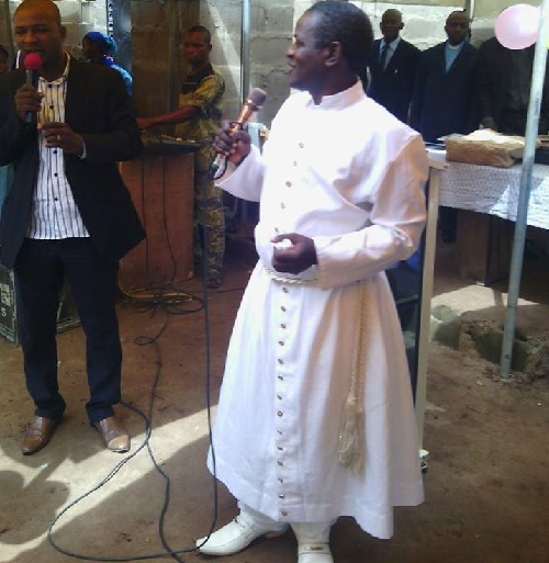 “Three Senators and Top Governor from South East, Will Die This Year” – Nigerian Pastor Releases 2018 Predictions [Photos]