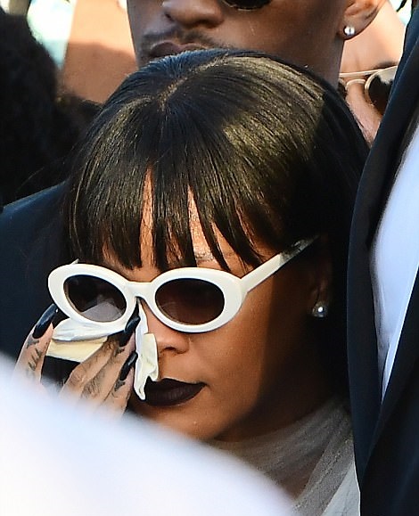Rihanna Overcome with Emotion At The Funeral Of Her Slain Cousin 