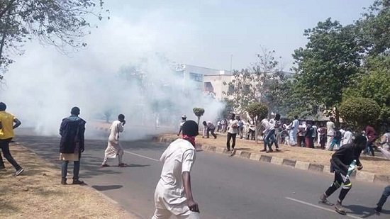 Photos News: Police Throw Teargas At Protesting Shiite Members In Abuja