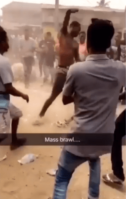 Yahoo Boy Spotted Fighting Friends Who Abandoned Him After Going Broke