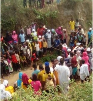 Surprised Crowd Gathers As Allah ‘Appears’ In Muslim Prayer Ground In Ogun [Photos]