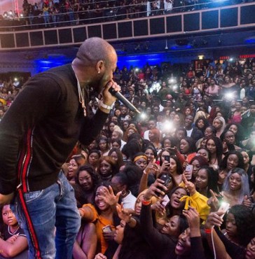 More Photos from Davido’s 30billion Concert in The UK