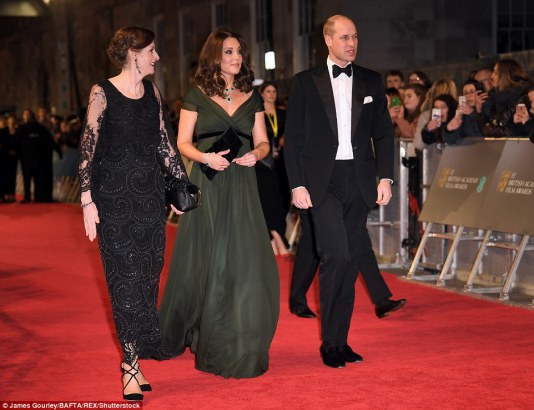 Green dress, Kate Middleton wore to the 2018 BAFTAS, sparks national controversy [photos]