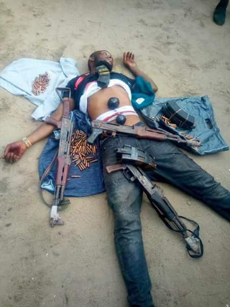 Suspected Kidnapper Shot Dead, Five Escape In Jesse Town, Delta State [Photos]
