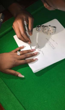 Valentine: Malivelihood Places 10 Carat Diamond On Fiancee's Nails
