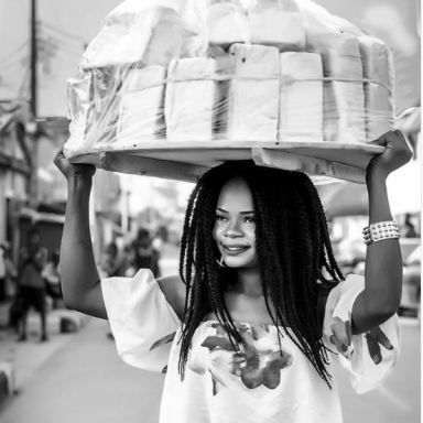 Olajumoke Spotted Hawking Bread to Celebrate Her Birthday