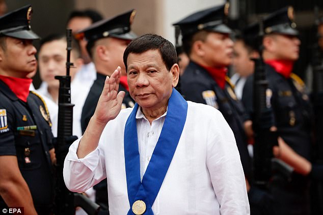 SHOCKER!!!Philippines President Urges His Soldiers to Shoot Female Rebels in The V@Gina