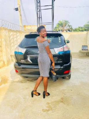 Hard Working Nigerian Lady Who Does POP for A Living Buys a Lexus SUV