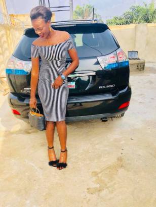 Hard Working Nigerian Lady Who Does POP for A Living Buys a Lexus SUV
