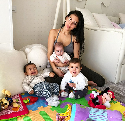 Cristiano Ronaldo’s Girlfriend Demonstrates the True Reality of Motherhood [Photos]