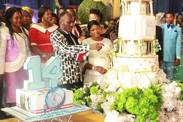 Apostle Johnson Suleman Celebrates Church 14th Anniversary with A Massive Cake [Photos]
