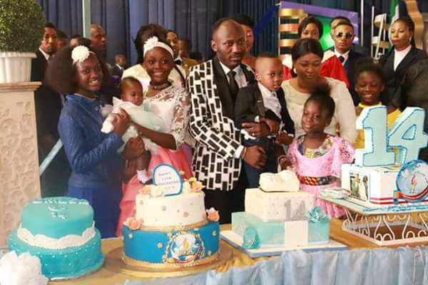 Apostle Johnson Suleman Celebrates Church 14th Anniversary with A Massive Cake [Photos]