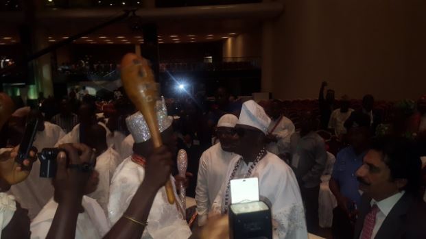 Photos of Ooni of Ife and Oba of Lagos Exchanging Pleasantries at Bola Tinubu Colloquium Goes Viral
