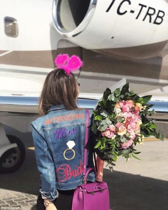 Popular Turkish Socialite, Mina Basaran and 7 Friends Dies in Plane Crash [Photos]