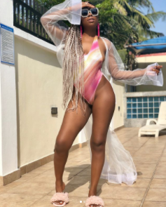 Davido's Babymama, Sophia Momodu Wants Us to See Her Banging Body in Swimsuit