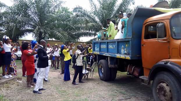 Couple Abia State, Ride Tipper Truck to Their Wedding Venue [Photos]