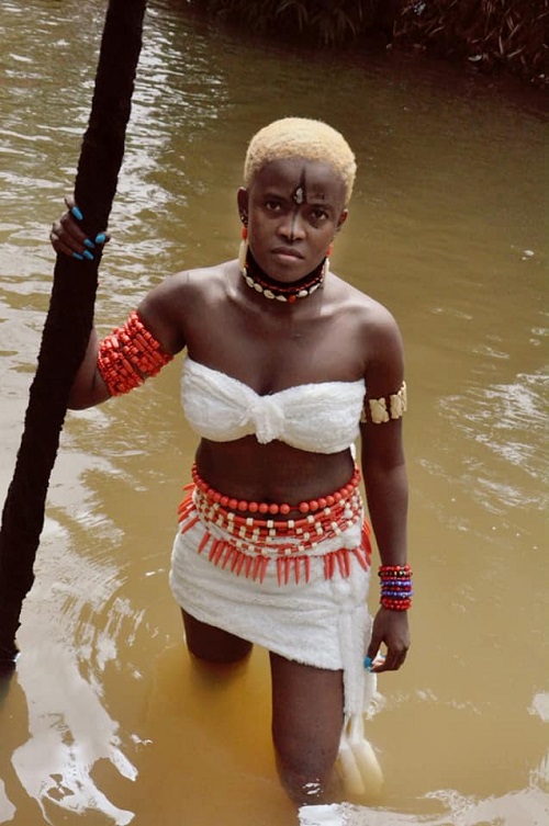 “My future husband must bath in the river for 3 days to prevent cheating” — Nigerian Lady