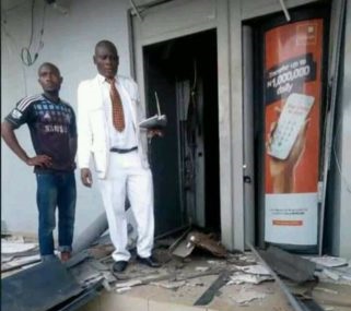 More Photos from Offa Bank Robbery and How Robbers Blew Up Bank Entrances [Photos/Video]