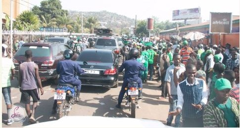 Omotola Jalade-Ekeinde almost mobbed By Fans In Sierra Leone [Photos]