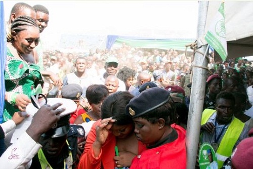 Omotola Jalade-Ekeinde almost mobbed By Fans In Sierra Leone [Photos]
