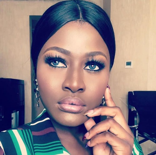 #BBNaija: Nigerians Gives Tobi Some Accolades After Alex Gushes Over Pictures of Her Taken by Him