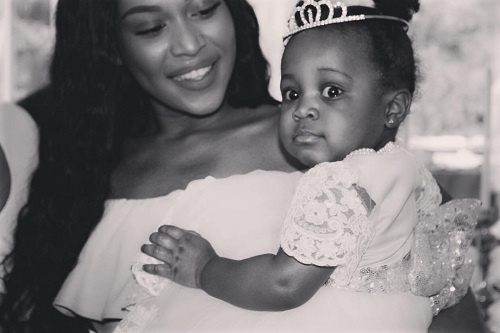 New Stunning photos of “Amanda” Davido’s 2nd babymama 
