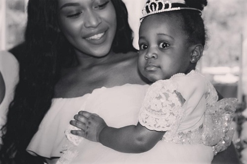 New Stunning photos of “Amanda” Davido’s 2nd babymama