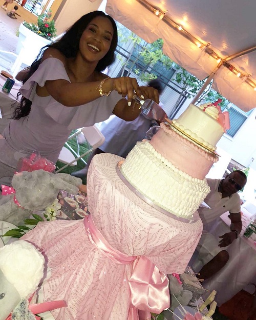 New Stunning photos of “Amanda” Davido’s 2nd babymama