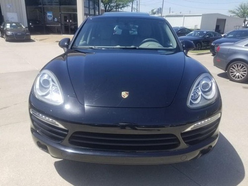 Insider: He Didn’t Buy It For N45m, Davido Bought Second Hand Porsche Car For Chioma