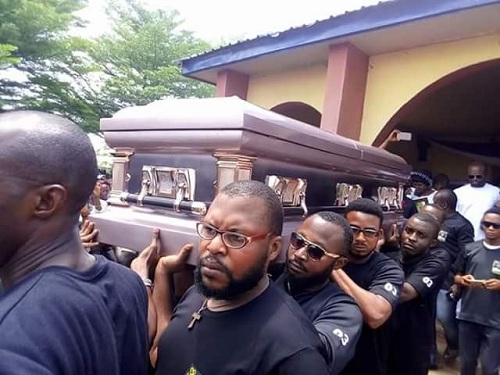 Endless tears as Drowned Skye Bank manager and his brother were buried [photos]