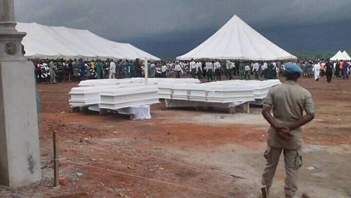 First Photos from the Ongoing Mass Burial Of Two Priests, 17 Parishioners Killed By Herdsmen In Benue State