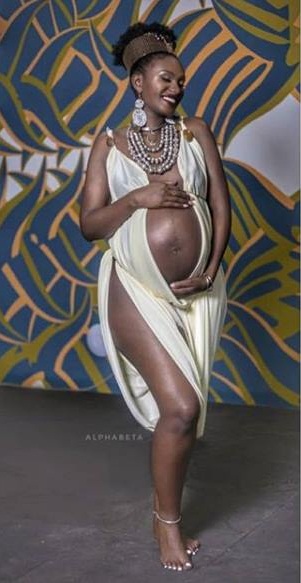 Couples Set the Internet Ablaze With Their Maternity Photo Shoots [Photos]