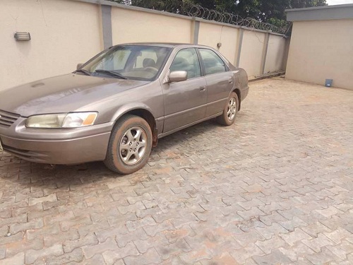 You Need To See What Happened To Robber Who Tried To Steal Car Near Diamond Bank In Awka