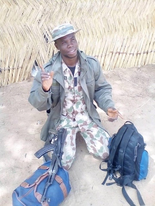 Nigerian Soldier Grateful To God After Serving In Maiduguri For 4 Years And Now Returning Home Alive To His Mother And Wife [Photos]