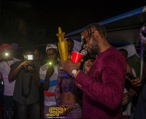 Teddy A Awarded As “Best Big Brother Housemate 2018” At Super Play Pool Party [Photos]