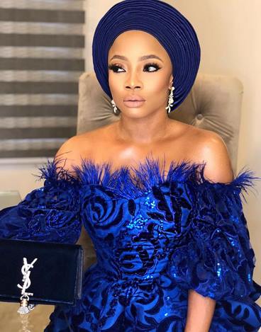 Photos of Toke Makinwa, Gbemi Olagbegi, Others as They Grace Mocheddah’s Wedding in Blue Asoebi 