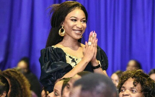 Nigerian Actress, Tonto Dikeh, Visits Pastor, Shepherd Bushiri’s Church In South Africa