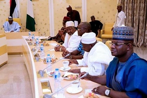President Buhari In CLOSED DOOR Meeting With All APC Governors [Photos]