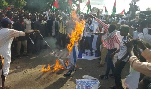 Serious Tension In Abuja As Shiites Protesters Set Ablaze US, Israeli National Flags [Photos]