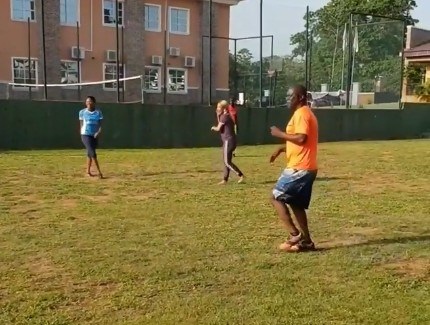 No Shame At All! Tonto Dikeh Storms Her Son’s School to Do This with Men! [Photos]