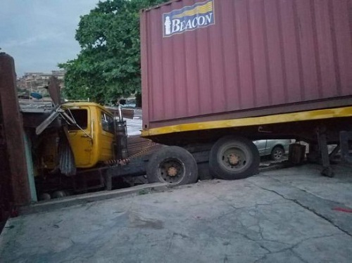 Tragedy Averted As Truck Rammed Into a Shop at Ojodu, Lagos after Brake Failure [Photos]