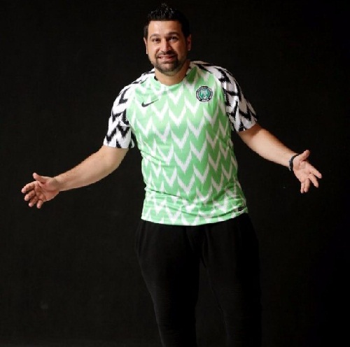 Lovely Photos of White Couple and Their Kids Rocking the Super Eagles jersey [Photos]