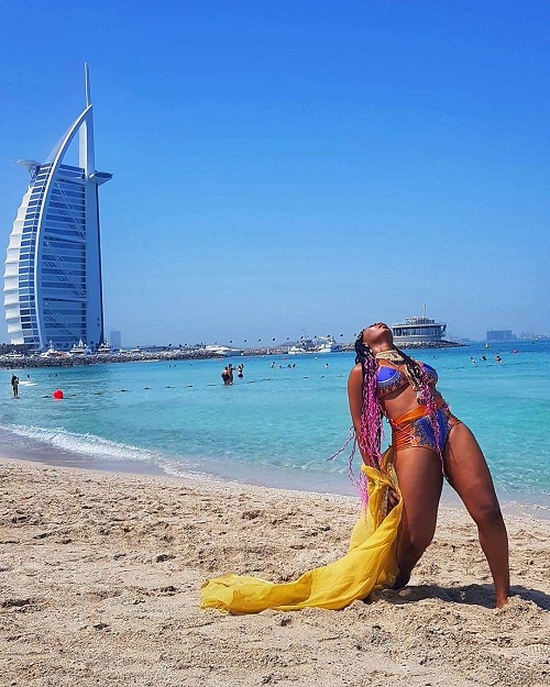  Hotness! Yemi Alade Shares Cute Bikini Photos On A Beach In Dubai, She Looks Banging!! [Photos]