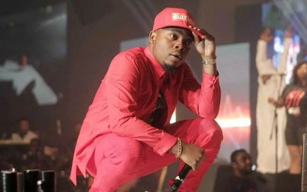 2018 Top 10 Highest Paid Nigerian Musicians And Their Earnings Per Show – See What Wizkid & Davido Charges