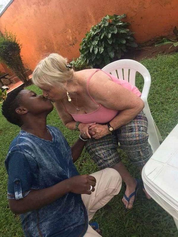 Photos Of Young Nigerian Man As He Proposes To His Older Oyinbo Lover [Photos]