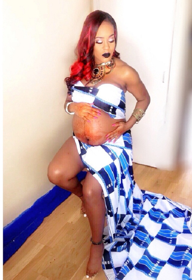 After The Birth of Her Twins, Emma Nyra Releases Maternity Photos [Photos]
