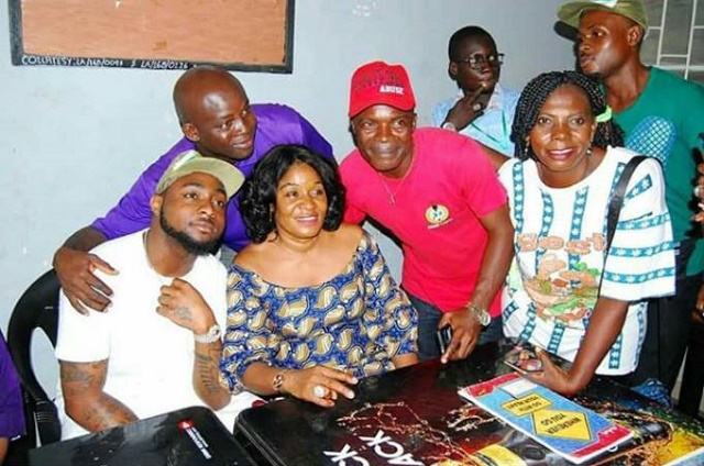 More Photos Of Serious Minded Davido Doing His Registration at the NYSC Camp in Lagos