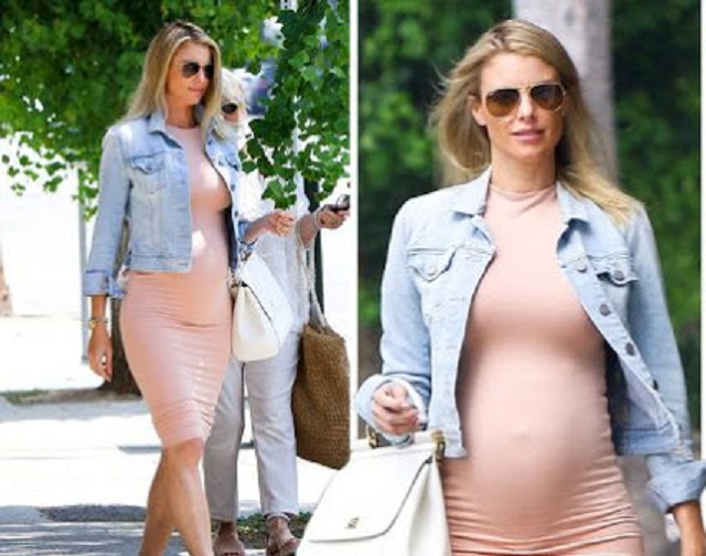 Hollywood Legend, Eddie Murphy Expecting 10th Child with Long Time Girlfriend [Photos]