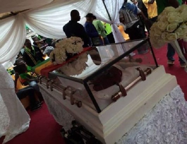 First Photos from Ras Kimono’s Lying-In-State Service in Lagos [Photos]