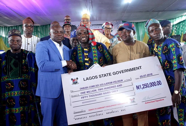 Gov. Ambode Gives N500M To 275 CDAs In Lagos [Photos]